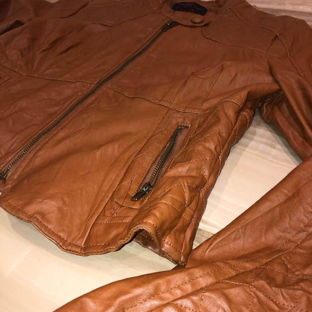 Jacket - Picture 2 of 4